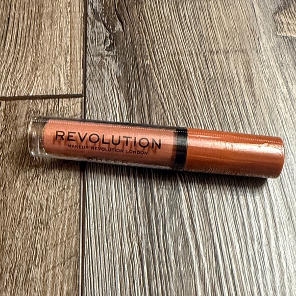 Revolution Other - 5/$20 Build Your Own Makeup Bundle-Revolution Gloss - Sheer Attraction